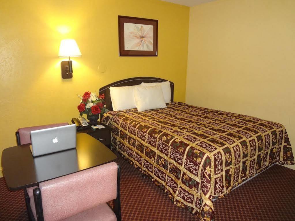 Americas Best Value Inn - Goldsboro Kültér fotó